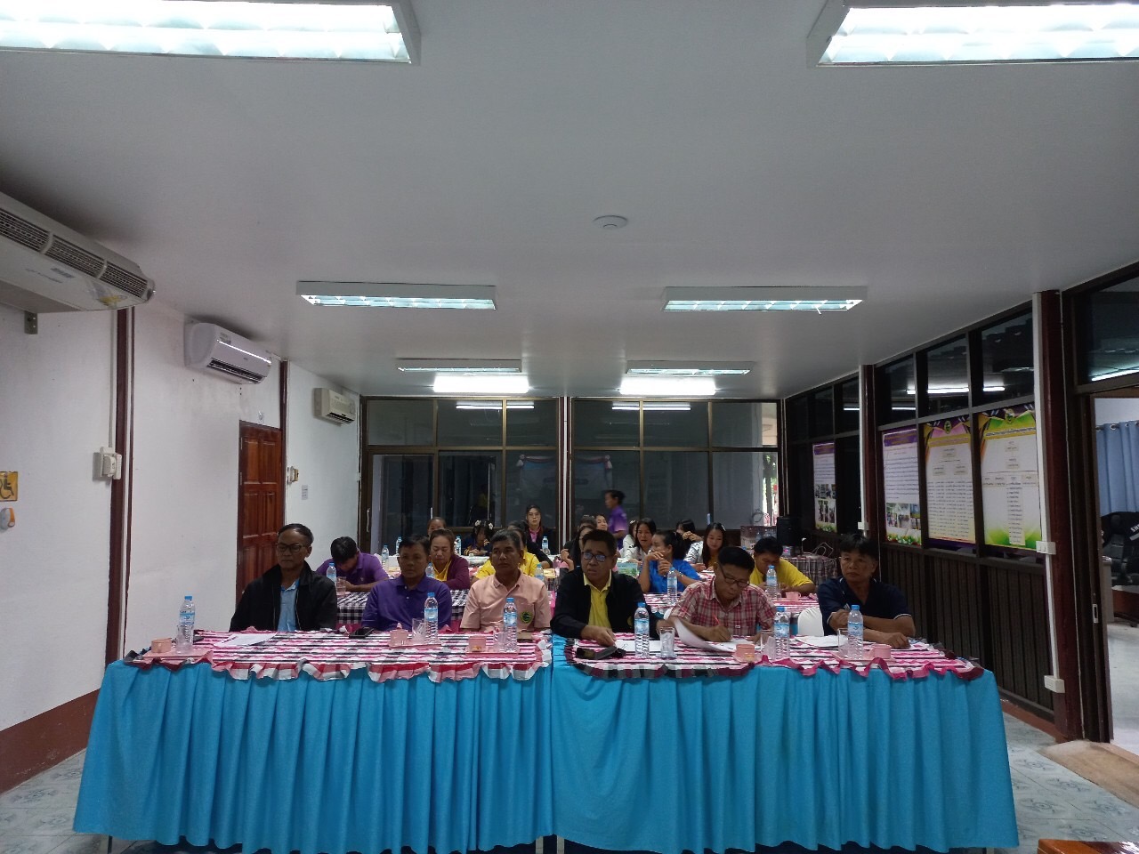 ภาพโครงการอบรมสัมมนาเชิงปฏิบัติการและศึกษาดูงานการจัดการศึกษาดูงานการจัดการศึกษาของพนักงานครูและบุคลากรที่เกี่ยวข้องของ อบต.มาย